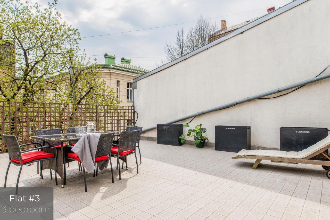 Dandelion Apartments Lacplesa Riga Exterior foto